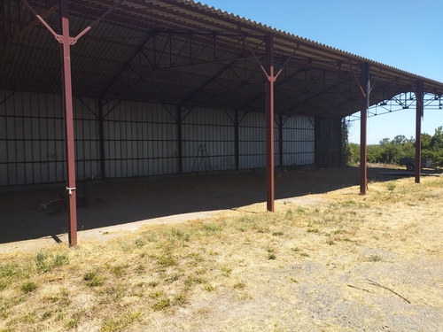Photo de l'annonce : Places d'hivernage dans hangar couvert sécurisé