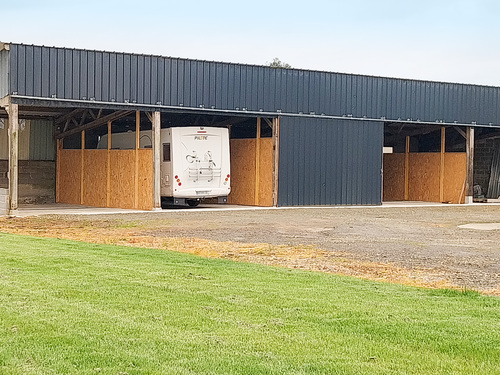 Photo de l'annonce : Places d'hivernage dans hangar fermé