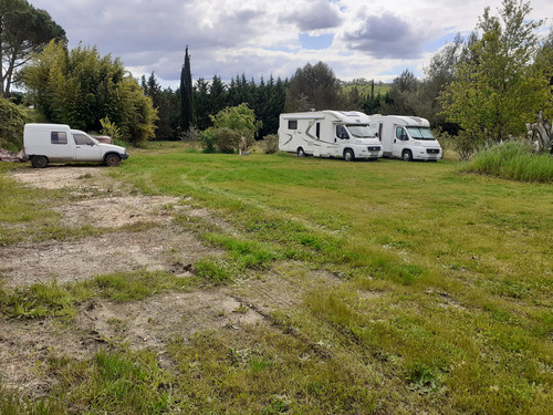 Photo de l'annonce : Places d'hivernage en espace plein air sécurisé