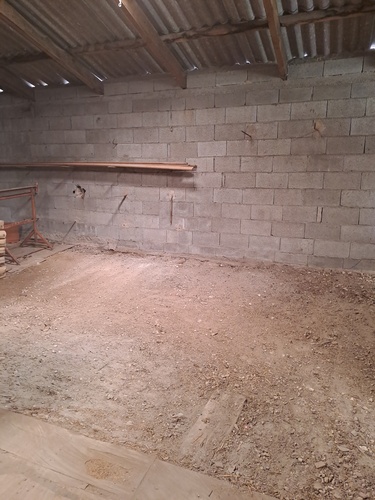 Photo de l'annonce : Places d'hivernage dans hangar fermé