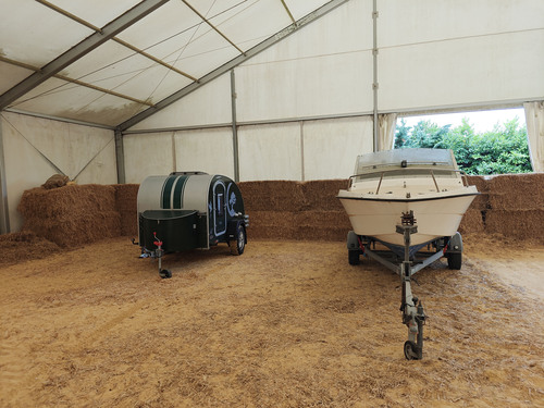 Photo de l'annonce : Places d'hivernage sous barnum de janvier à juillet UNIQUEMENT