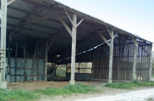 Photo de l'annonce : Place d'hivernage dans hangar agricole
