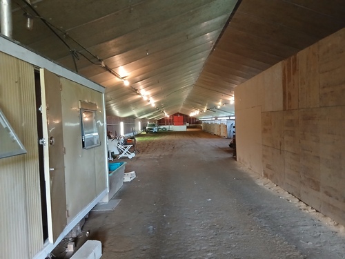 Photo de l'annonce : Places d'hivernage dans hangar fermé et sécurisé