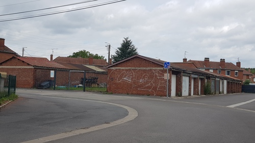 Photo de l'annonce : Places d'hivernage dans hangar fermé