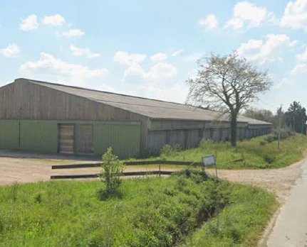 Photo de l'annonce : Places d'hivernage dans hangar fermé