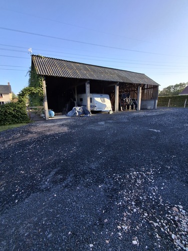 Photo de l'annonce : Places d'hivernage dans hangar couvert sécurisé