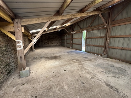 Photo de l'annonce : Places d'hivernage dans hangar fermé