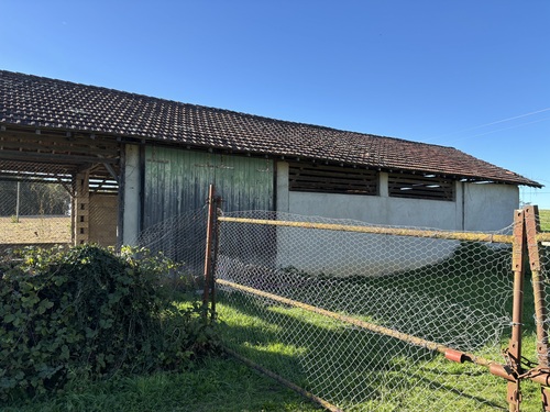 Photo de l'annonce : Places d'hivernage dans hangar couvert