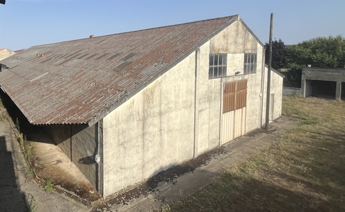 Photo de l'annonce : Places d'hivernage dans hangar fermé sécurisé