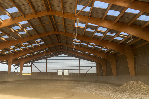 Photo de l'annonce : Places d'hivernage dans hangar fermé sécurisé