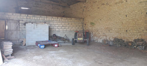 Photo de l'annonce : Places d'hivernage dans hangar couvert