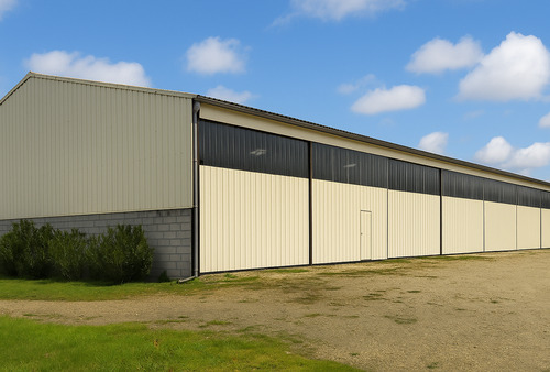 Photo de l'annonce : Hivernage tout type de véhicule, bâtiment fermé et sain