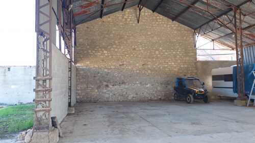 Photo de l'annonce : Places d'hivernage dans hangar couvert sécurisé