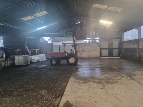 Photo de l'annonce : Places d'hivernage dans hangar fermé sécurisé