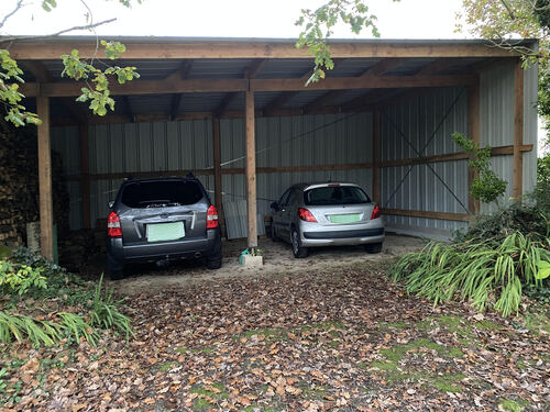 Photo de l'annonce : Emplacement d'hivernage dans un hangar fermé sur 3 côtés