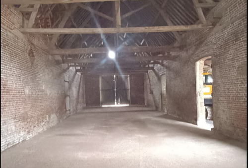 Photo de l'annonce : Places d'hivernage dans hangar couvert