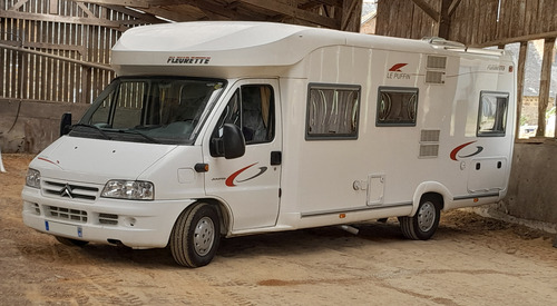 Photo de l'annonce : Places d'hivernage dans hangar fermé, accès autonome