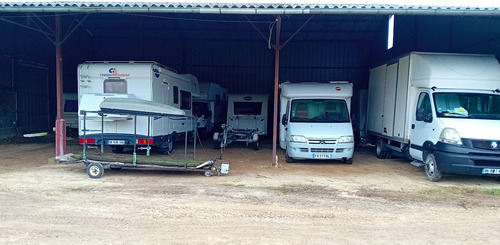 Photo de l'annonce : Place d'hivernage dans abri couvert