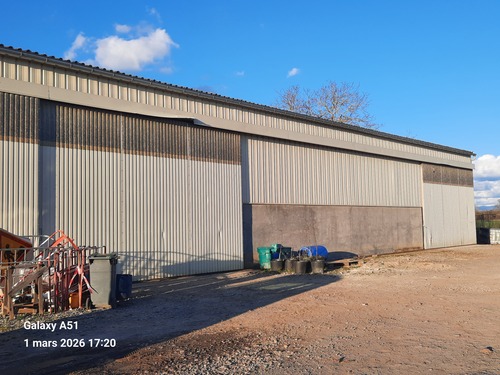 Photo de l'annonce : Places d'hivernage en intérieur dans bâtiment fermé sécurisé