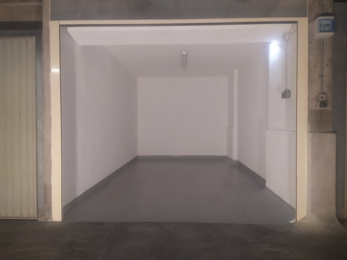 Photo de l'annonce : Places d'hivernage en intérieur dans bâtiment fermé sécurisé