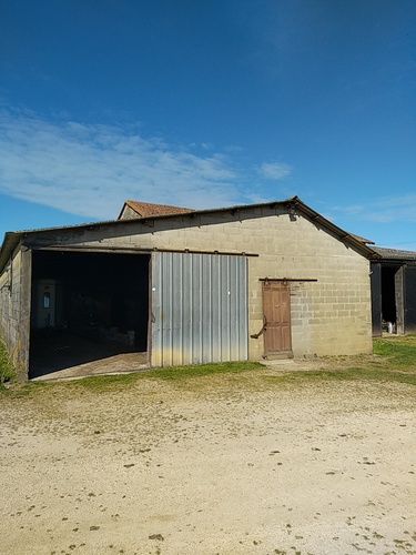 Photo de l'annonce : Places d'hivernage en intérieur dans bâtiment fermé sécurisé