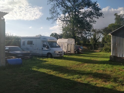 Photo de l'annonce : Places d'hivernage en espace plein air
