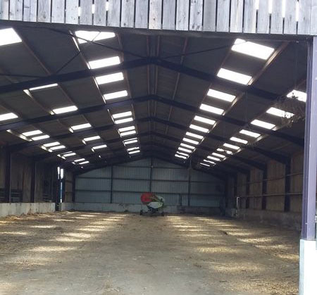 Photo de l'annonce : Place d'hivernage dans hangar fermé