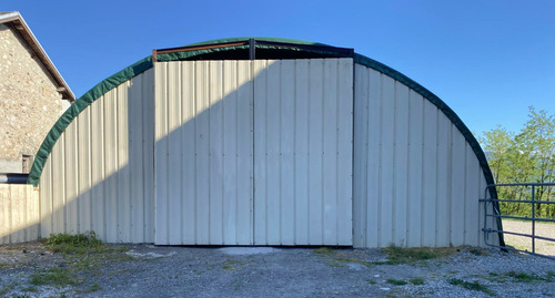 Photo de l'annonce : Places d'hivernage en intérieur dans bâtiment fermé sécurisé