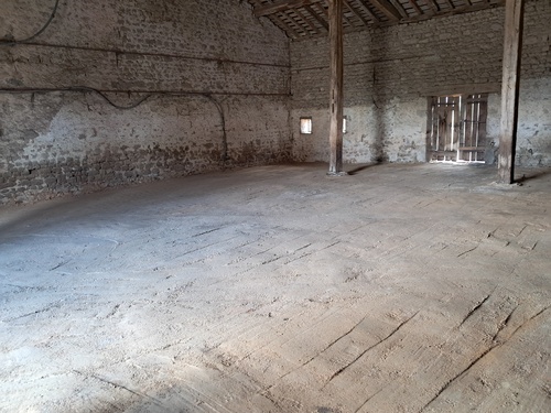 Photo de l'annonce : Places d'hivernage en intérieur dans bâtiment fermé sécurisé