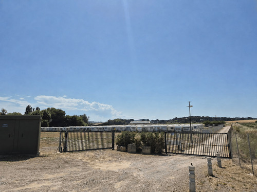 Photo de l'annonce : Emplacement plein air sécurisé pour caravane