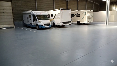 Photo de l'annonce : Places d'hivernage ultra-sécurisées à Orléans - Accès autonome