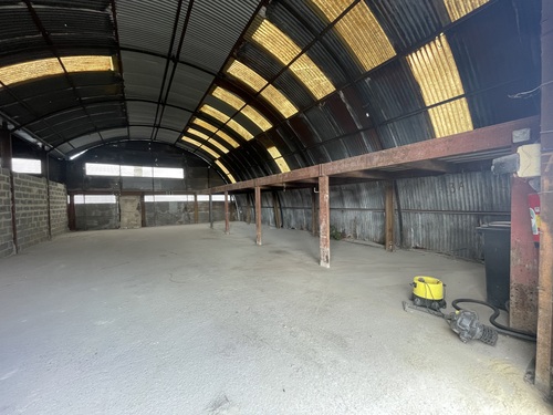 Photo de l'annonce : Places d'hivernage en intérieur dans bâtiment fermé sécurisé
