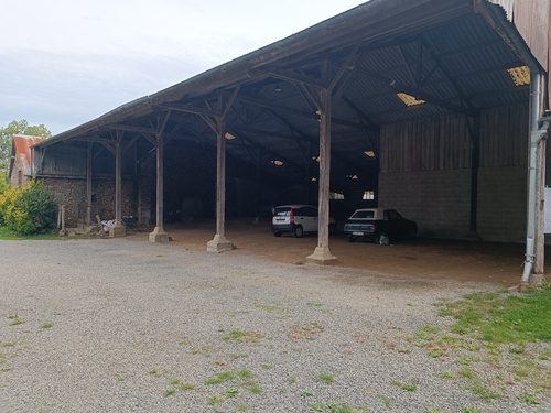 Photo de l'annonce : Places d'hivernage dans hangar couvert sécurisé