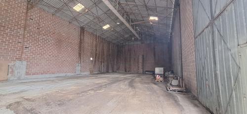 Photo de l'annonce : GARAGE HIVERNAGE CAMPING CAR CARAVANES BATEAUX, ETC.