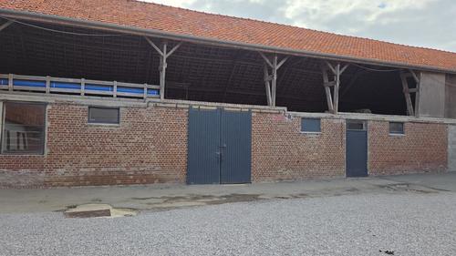 Photo de l'annonce : Places d'hivernage en intérieur dans bâtiment fermé et sécurisé