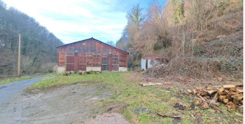 Photo de l'annonce : Places d'hivernage dans hangar couvert sécurisé