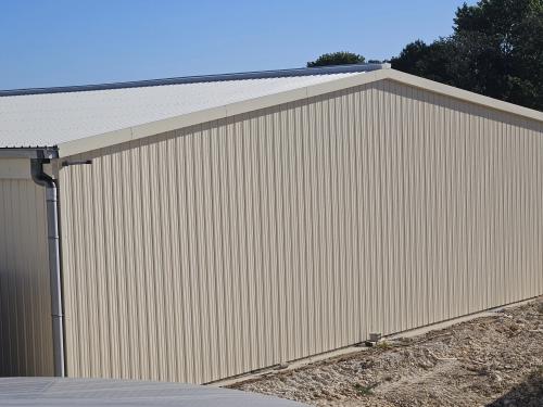 Photo de l'annonce : Espace intérieur avec sol en béton