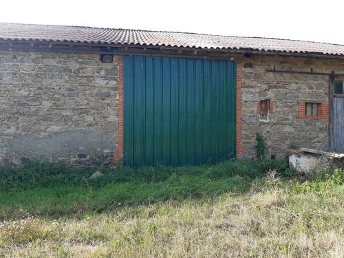 Photo de l'annonce : Places d'hivernage dans hangar couvert sécurisé