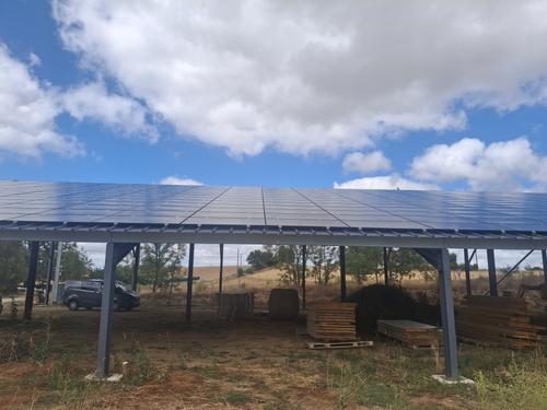 Photo de l'annonce : Espace couvert avec sol en terre