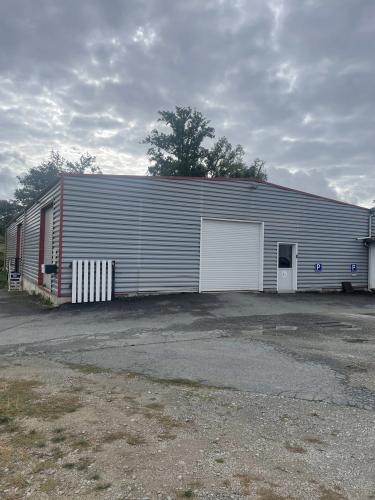 Photo de l'annonce : Espace intérieur avec sol en béton