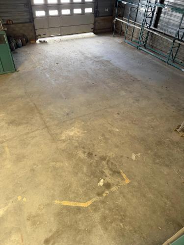 Photo de l'annonce : Espace intérieur avec sol en béton