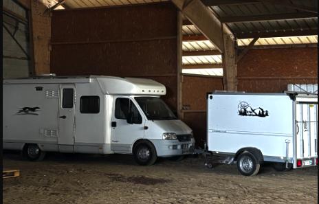 Photo de l'annonce : Places d'hivernage dans hangar fermé